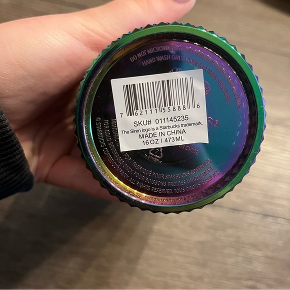 - NWT RARE oil slick studded iridescent grande Starbucks tumbler - Picture 5 of 5